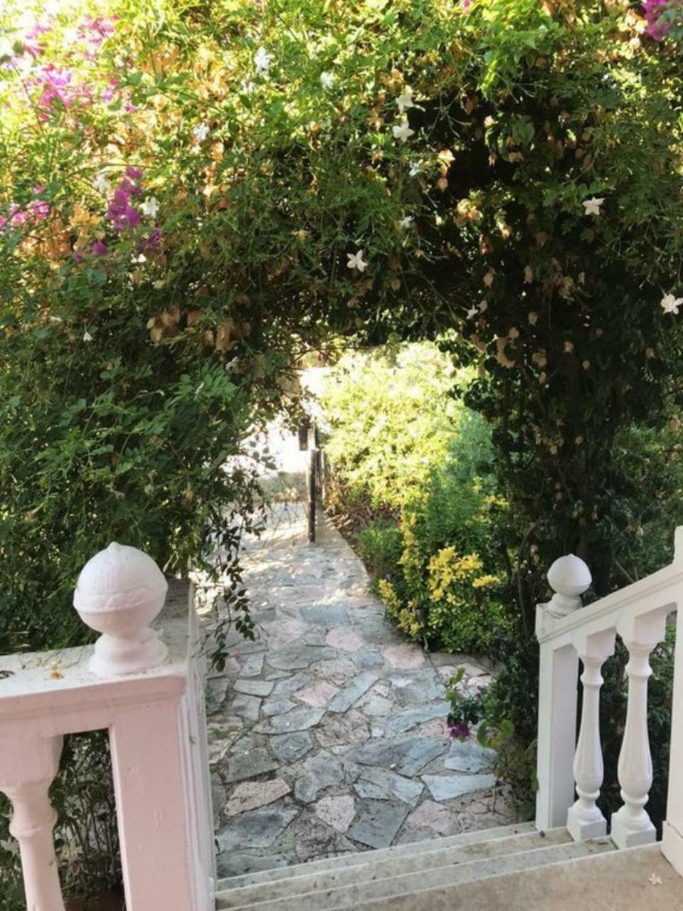 2 Bed House With Mountain View Apartment อาลีเกส ภายนอก รูปภาพ