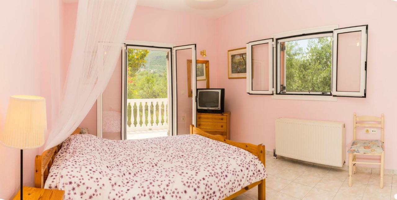 2 Bed House With Mountain View Apartment อาลีเกส ภายนอก รูปภาพ